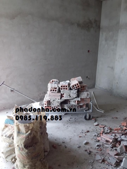 vận chuyển phế thải xây dựng nhà tập thể